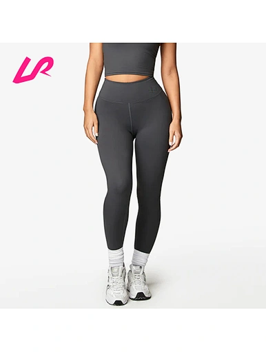 Our front seam leggings combines functionality and style. Made from high-quality materials and designed for a range of activities, it's perfect for your next workout. Shop now!